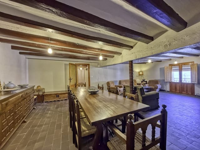 7 quarto Quinta/Casa Rural para venda em Teruel cidade com garagem - 249 000 € (Ref: 9990124)