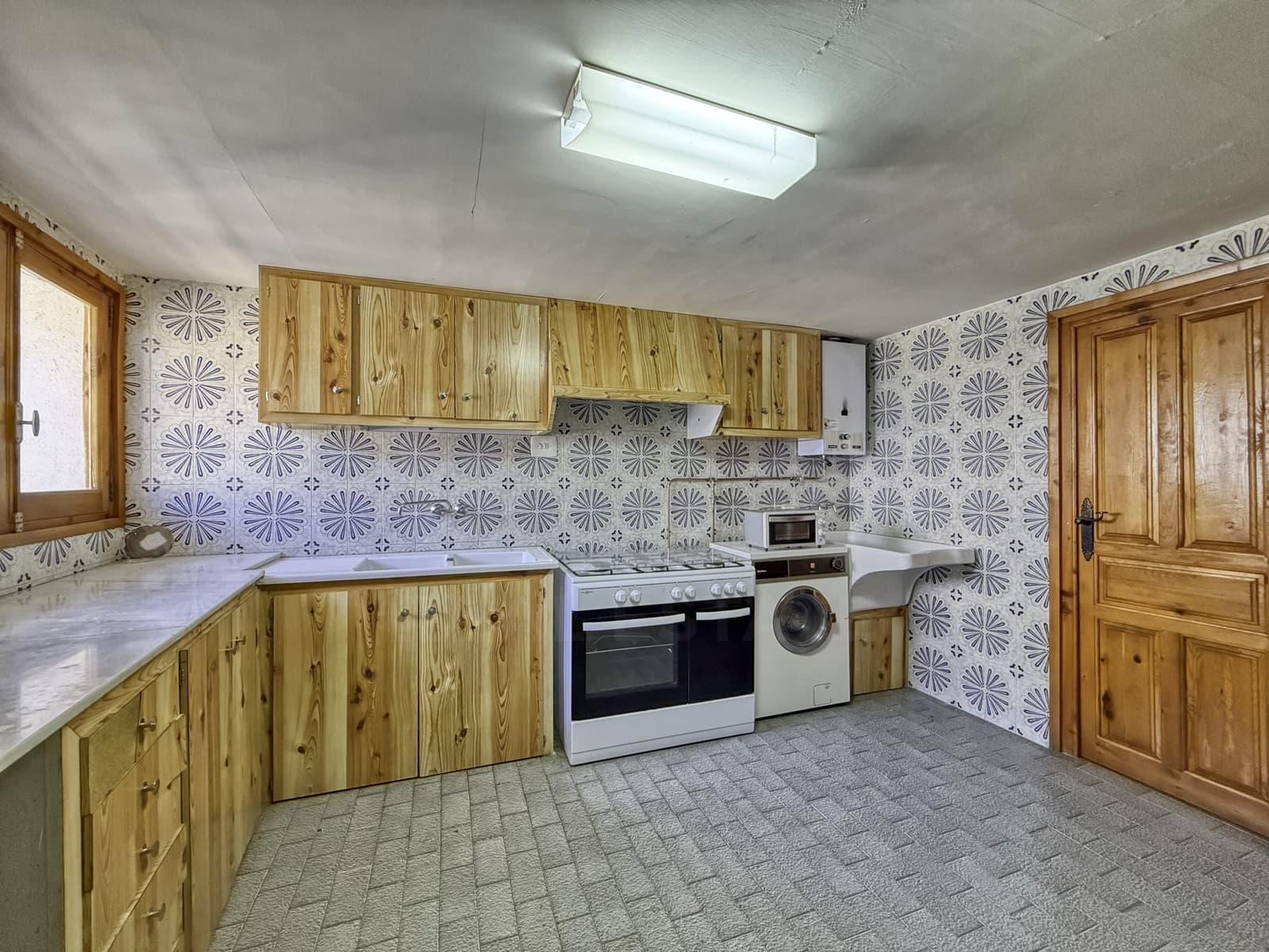 7 chambre Finca/Maison de Campagne à vendre à Teruel ville avec garage - 249 000 € (Ref: 9990124)