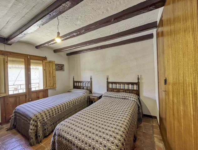 7 quarto Quinta/Casa Rural para venda em Teruel cidade com garagem - 249 000 € (Ref: 9990124)