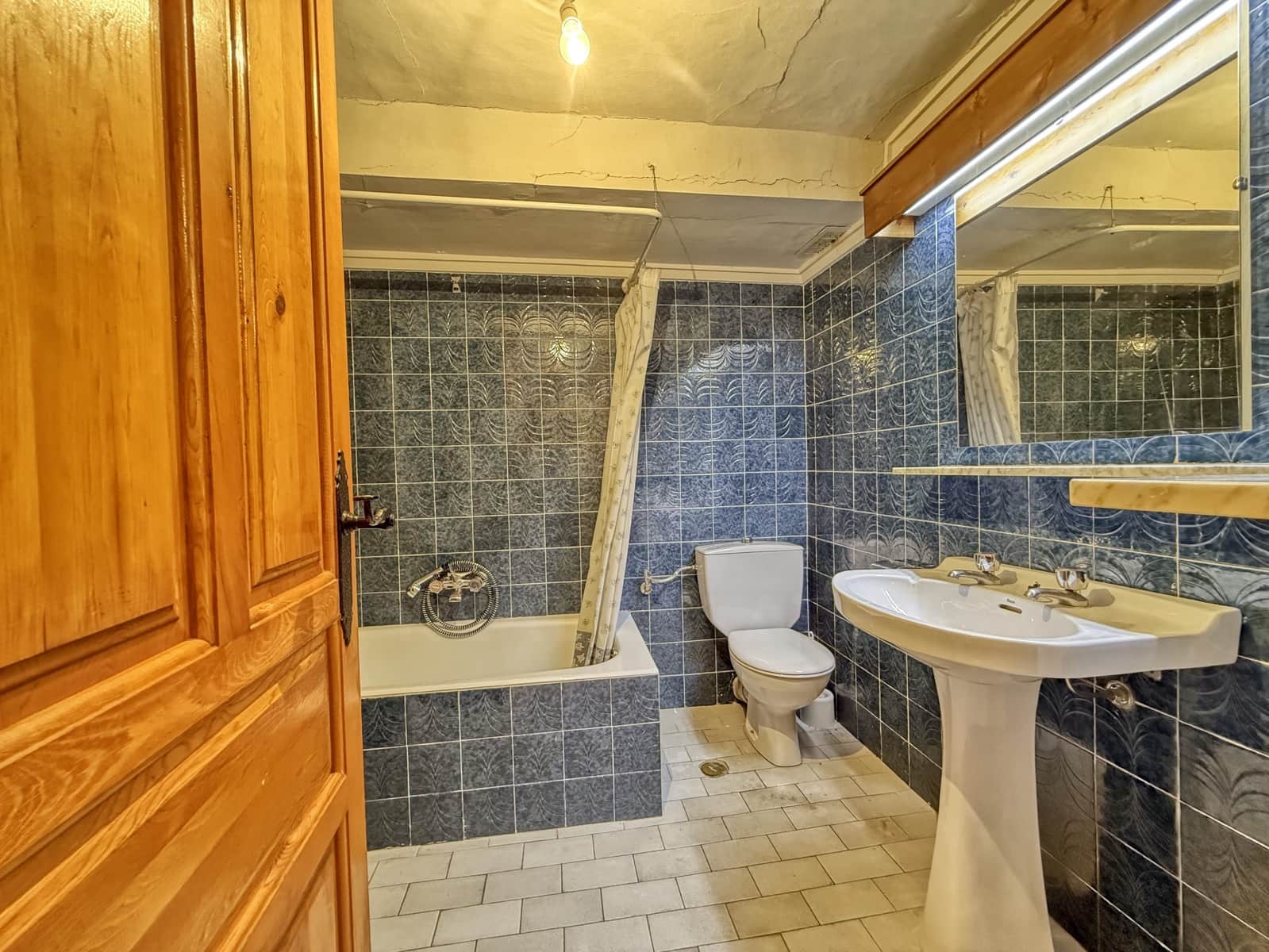 7 chambre Finca/Maison de Campagne à vendre à Teruel ville avec garage - 249 000 € (Ref: 9990124)