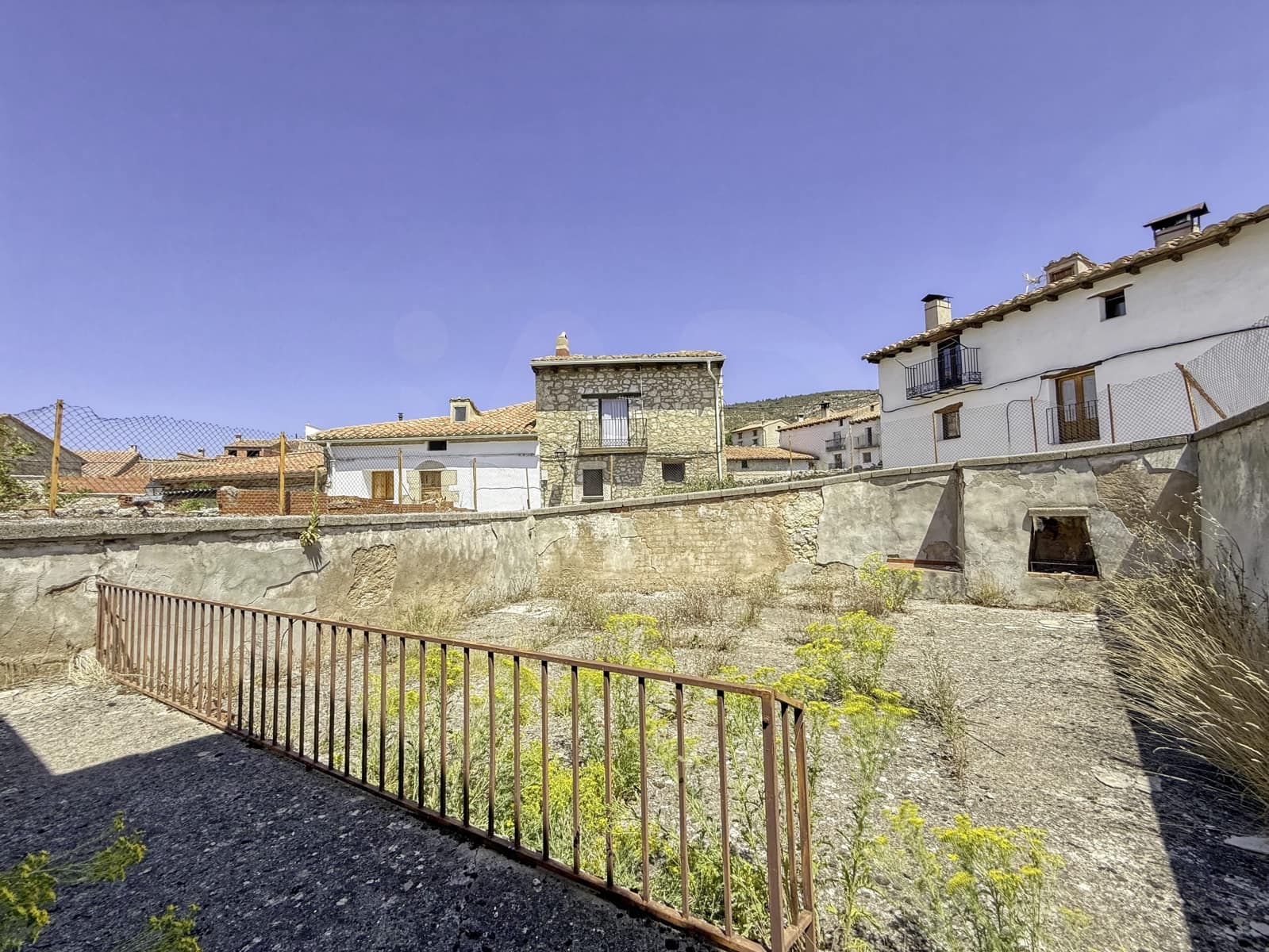 7 chambre Finca/Maison de Campagne à vendre à Teruel ville avec garage - 249 000 € (Ref: 9990124)