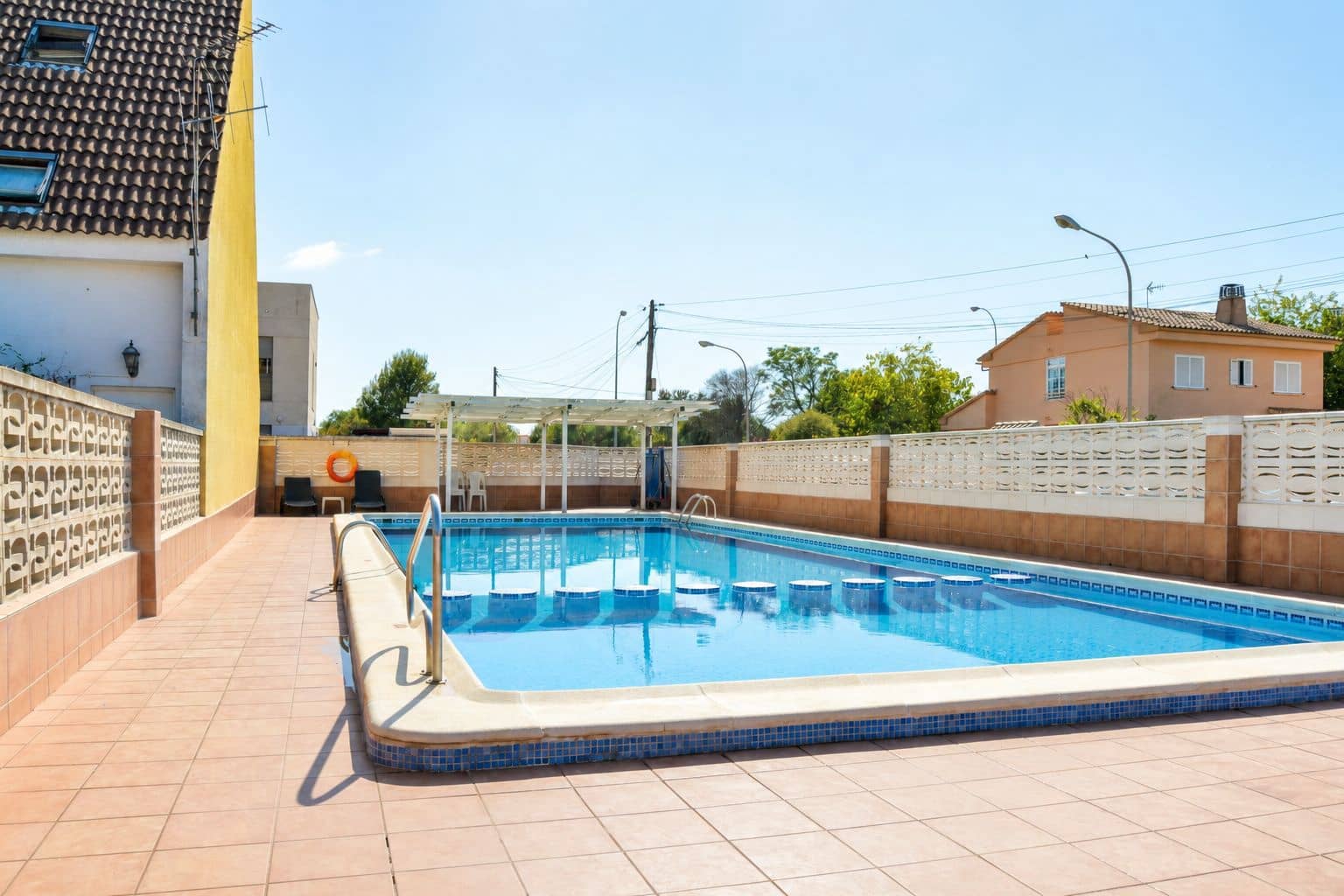 4 slaapkamer Rijtjeshuis te koop in Benicassim met zwembad garage - € 359.000 (Ref: 9990748)