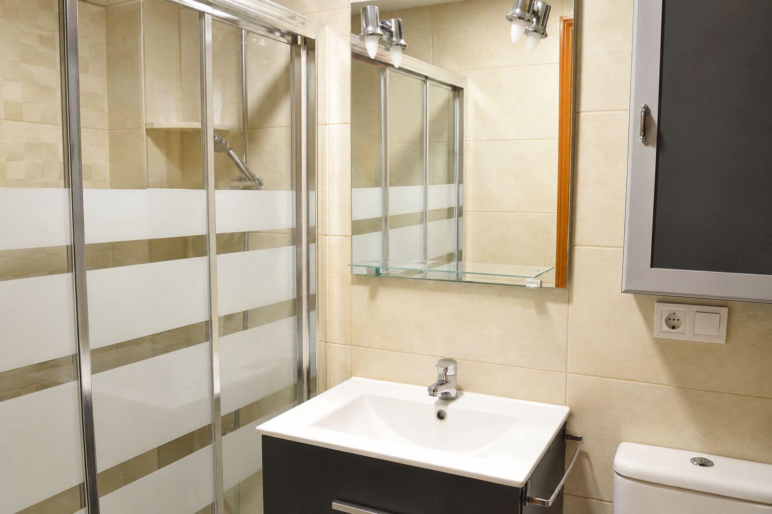 4 slaapkamer Rijtjeshuis te koop in Benicassim met zwembad garage - € 359.000 (Ref: 9990748)