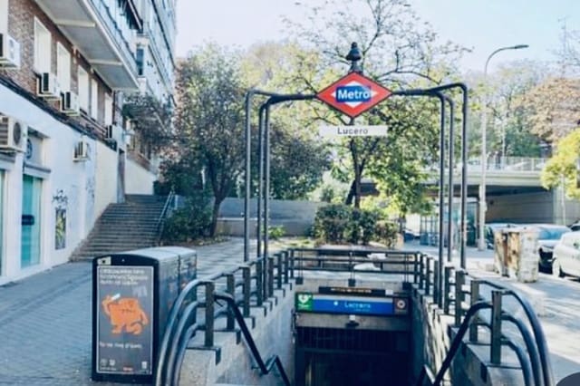 Gewerbe zu verkaufen in Lucero, Madrid Stadt - 139.000 € (Ref: 9990749)