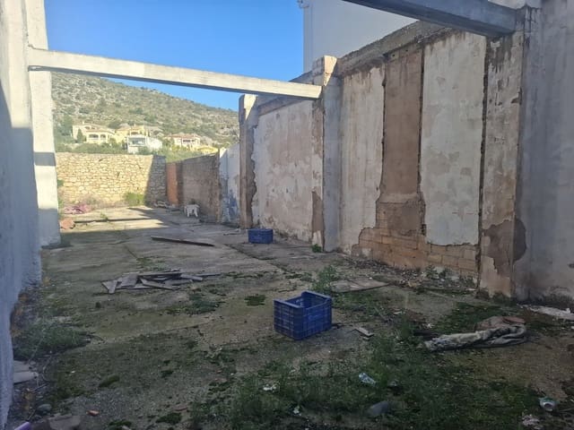 Ubebygd land til salgs i Tormos - € 65 000 (Ref: 9990941)