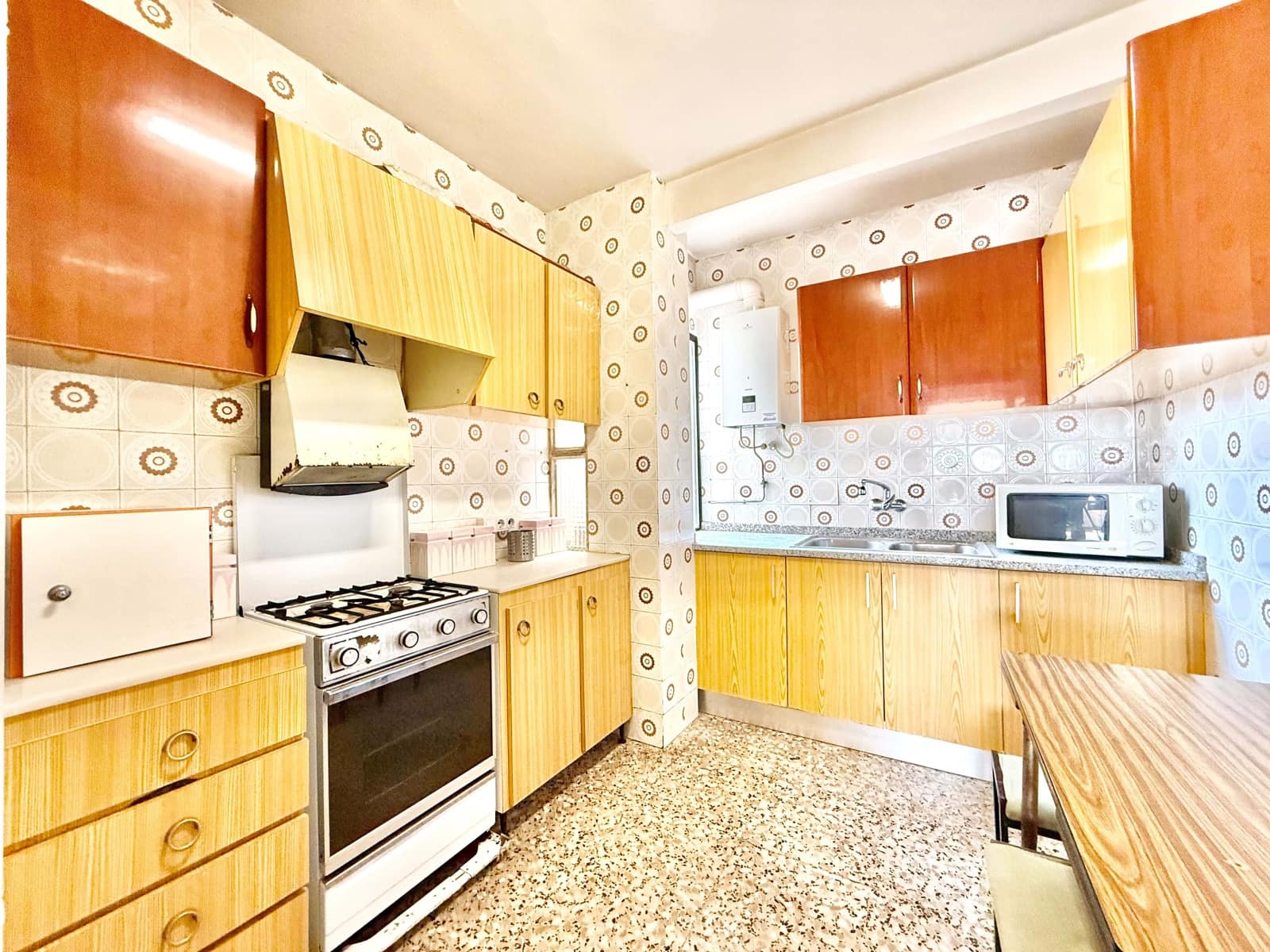 3 makuuhuone Huoneisto myytävänä paikassa Alicante kaupunki - 120 000 € (Ref: 9990942)
