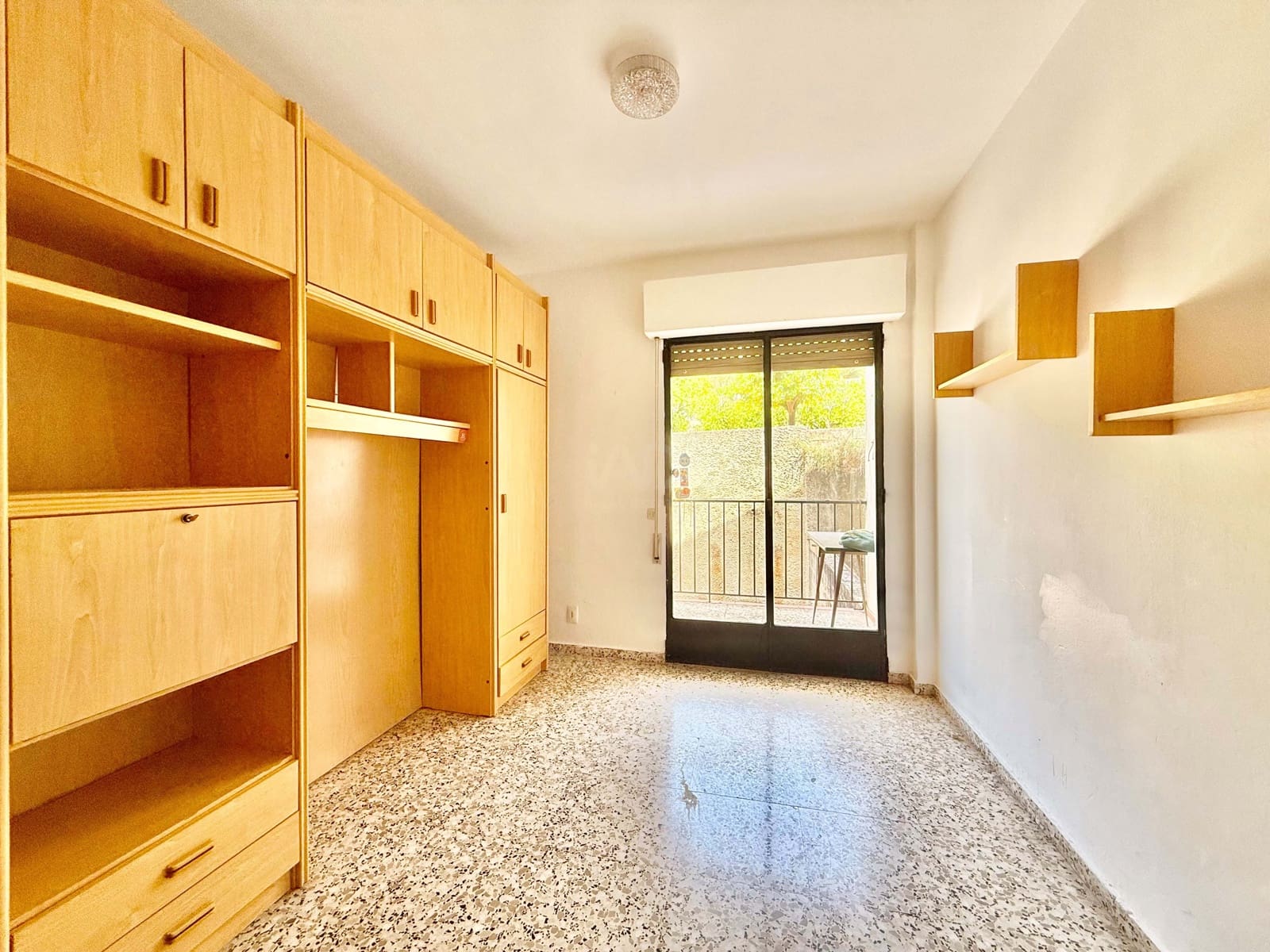 3 makuuhuone Huoneisto myytävänä paikassa Alicante kaupunki - 120 000 € (Ref: 9990942)