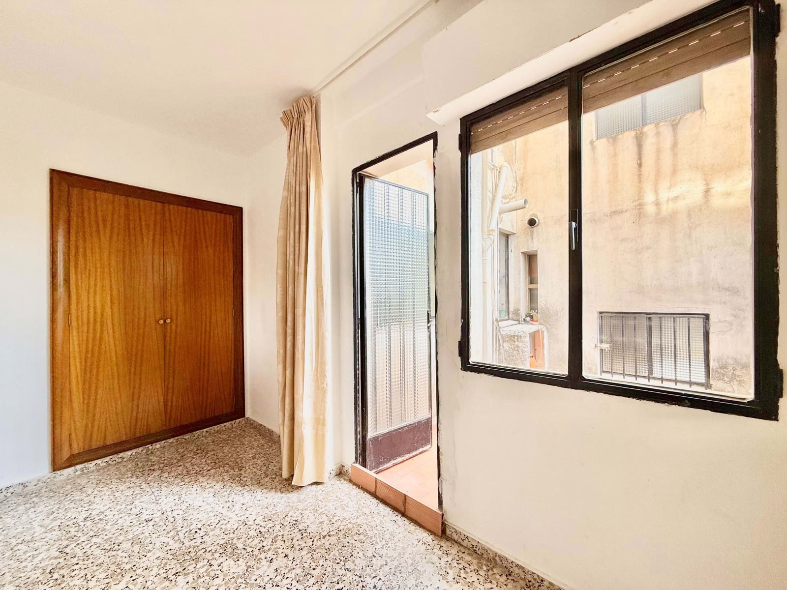 3 makuuhuone Huoneisto myytävänä paikassa Alicante kaupunki - 120 000 € (Ref: 9990942)