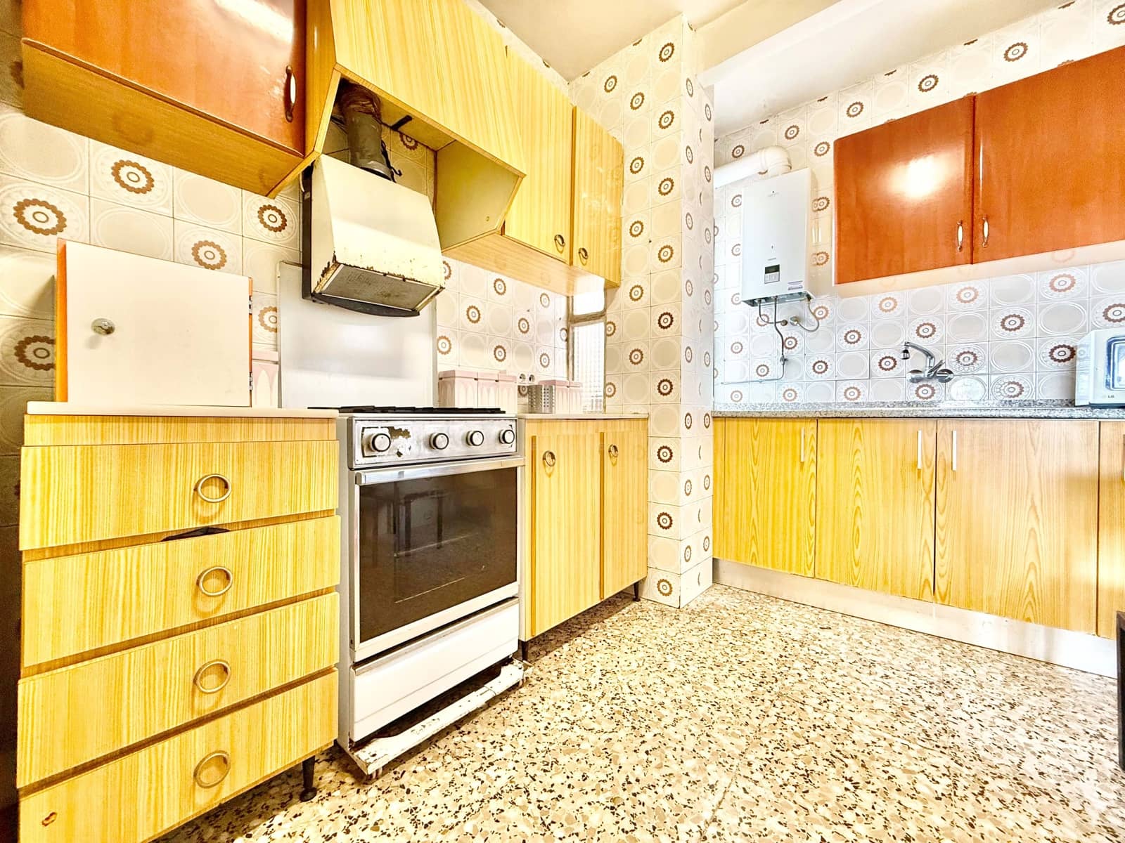 3 makuuhuone Huoneisto myytävänä paikassa Alicante kaupunki - 120 000 € (Ref: 9990942)