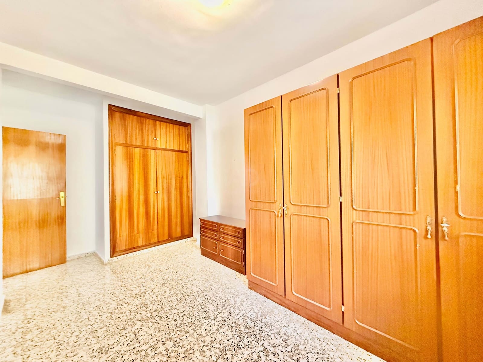 3 makuuhuone Huoneisto myytävänä paikassa Alicante kaupunki - 120 000 € (Ref: 9990942)