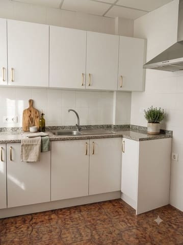 3 soverom Leilighet til salgs i Zona Pueblo, Guardamar del Segura - € 250 000 (Ref: 9990944)
