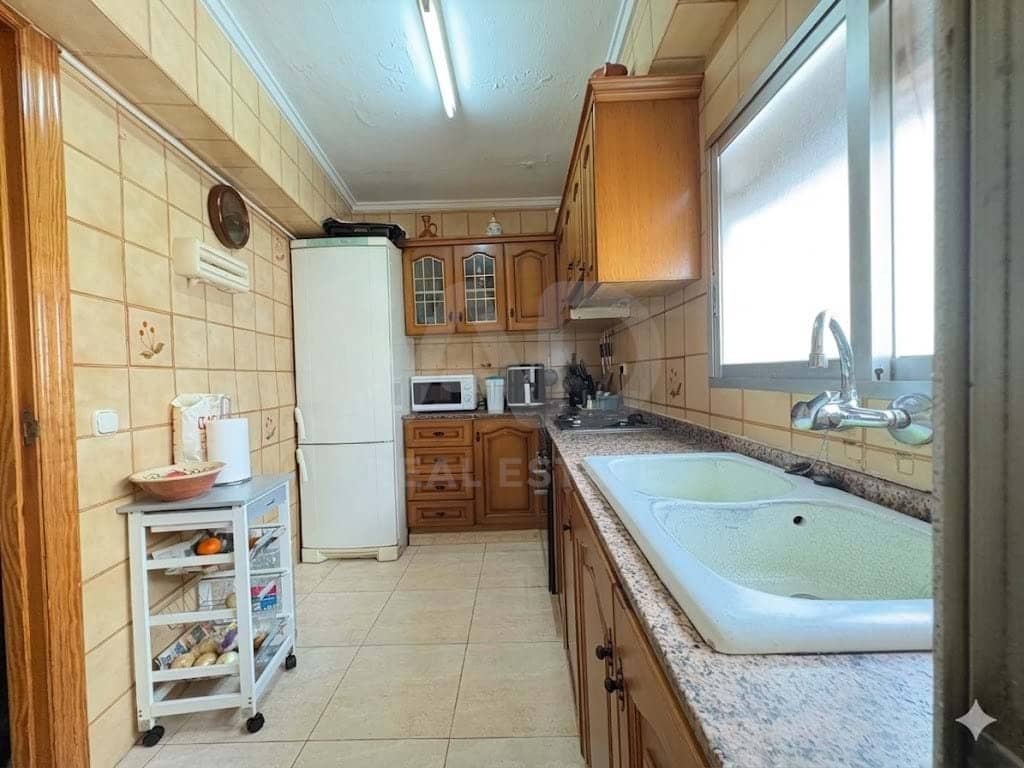 4 chambre Appartement à vendre à Denia - 220 000 € (Ref: 9990945)