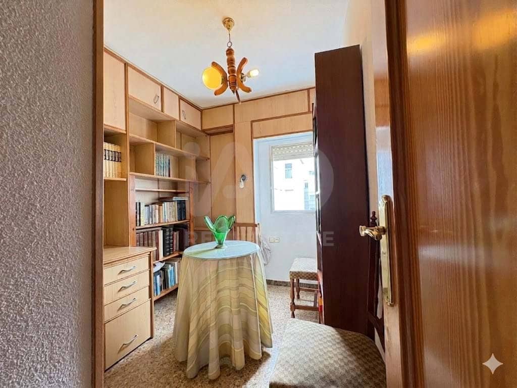 4 chambre Appartement à vendre à Denia - 220 000 € (Ref: 9990945)