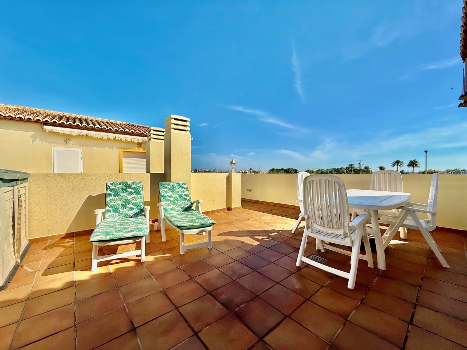 1 soveværelse Byhus til salg i Alicante by med swimmingpool - € 180.000 (Ref: 9990947)