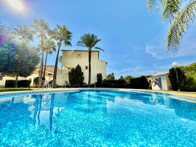 1 soveværelse Byhus til salg i Les Bovetes - La Felicidad, Dénia med swimmingpool - € 180.000 (Ref: 9990947)