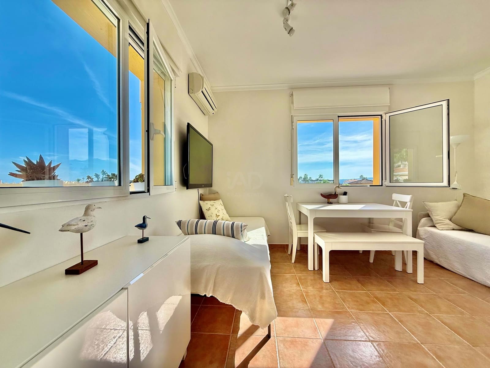 1 soveværelse Byhus til salg i Alicante by med swimmingpool - € 180.000 (Ref: 9990947)