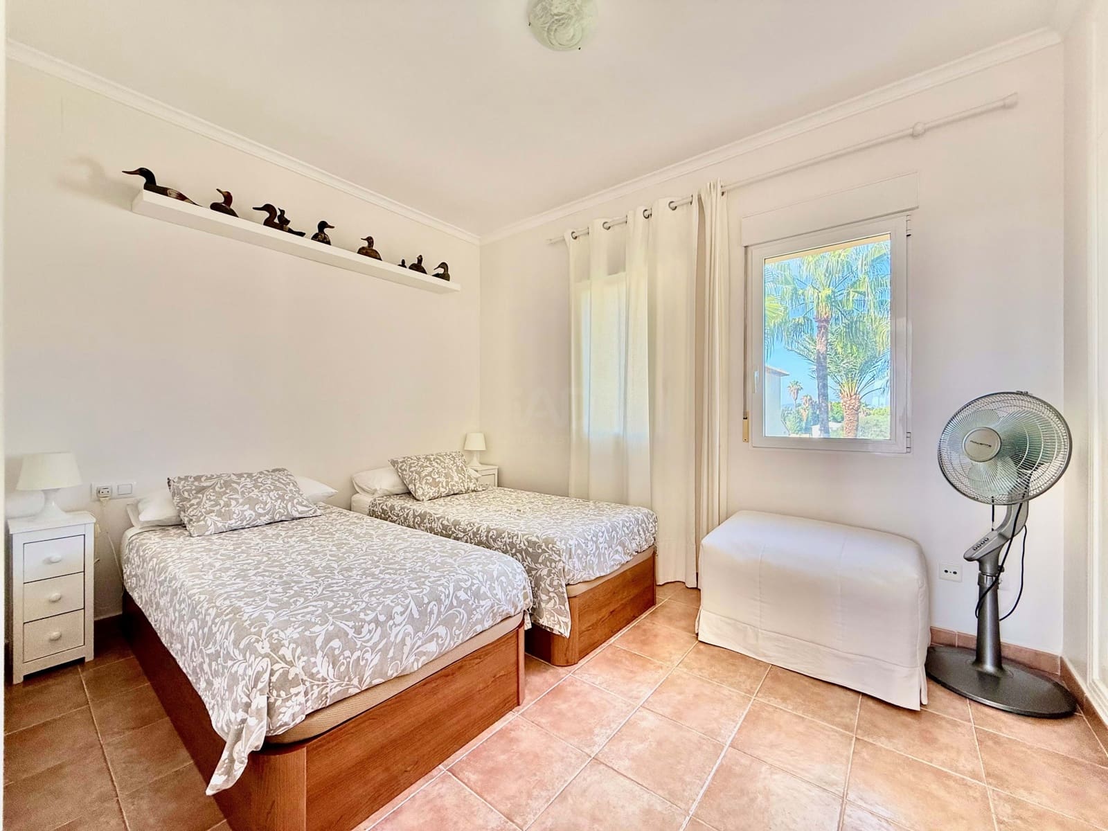 1 soveværelse Byhus til salg i Alicante by med swimmingpool - € 180.000 (Ref: 9990947)