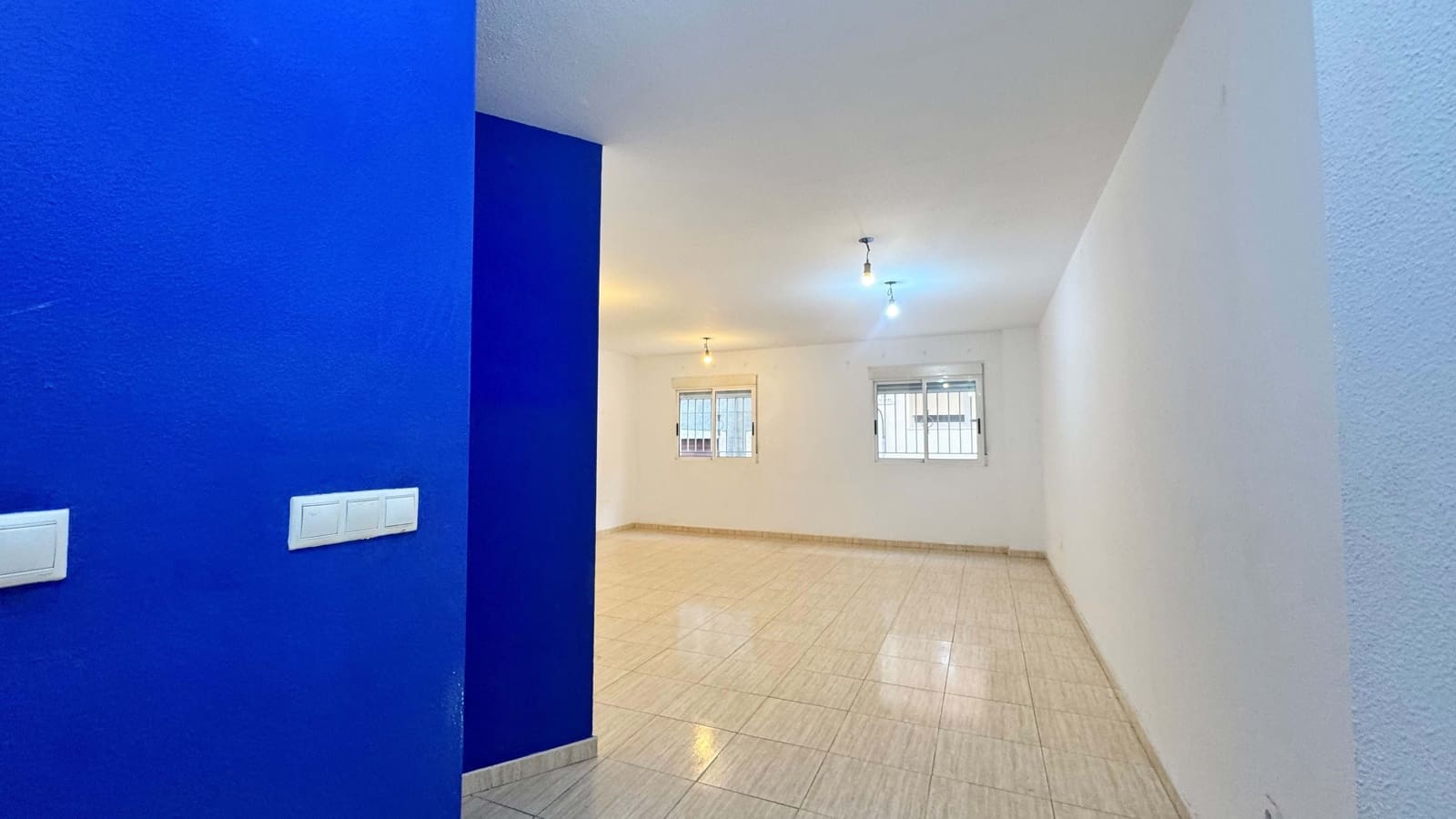 3 sovrum Lägenhet till salu i Alicante stad med pool - 218 000 € (Ref: 9990948)