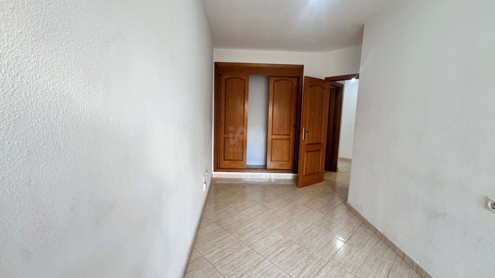 3 sovrum Lägenhet till salu i Alicante stad med pool - 218 000 € (Ref: 9990948)