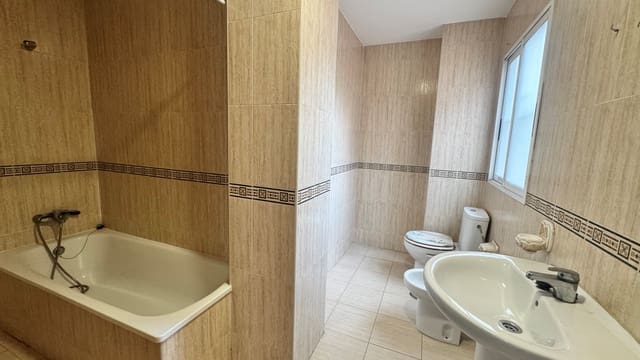 3 sovrum Lägenhet till salu i Villafranqueza, Alicante stad med pool - 218 000 € (Ref: 9990948)