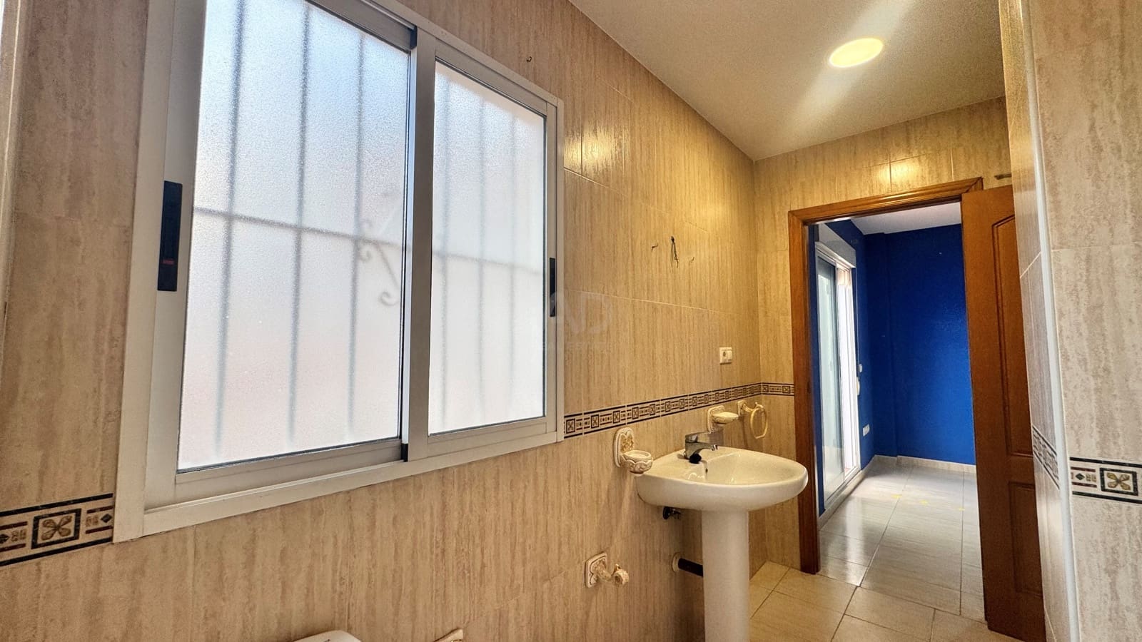 3 sovrum Lägenhet till salu i Alicante stad med pool - 218 000 € (Ref: 9990948)