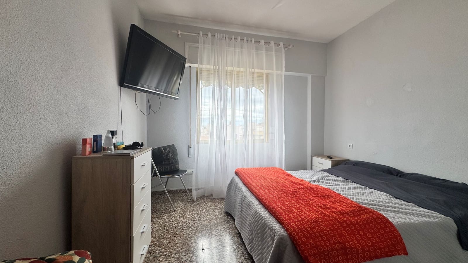 4 bedroom Penthouse for sale in Alicante / Alacant city with garage - € 223,000 (Ref: 9990949)