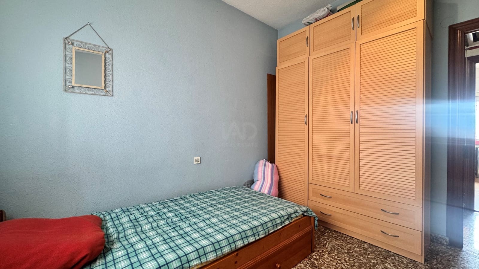4 bedroom Penthouse for sale in Alicante / Alacant city with garage - € 223,000 (Ref: 9990949)