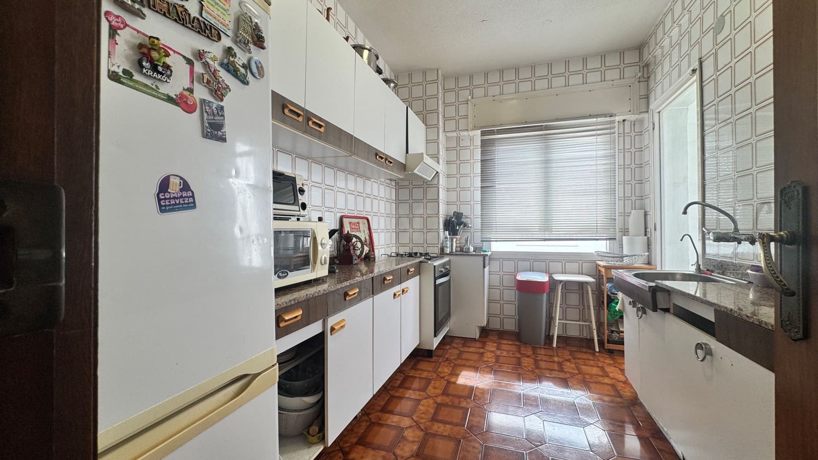 4 bedroom Penthouse for sale in Alicante / Alacant city with garage - € 223,000 (Ref: 9990949)