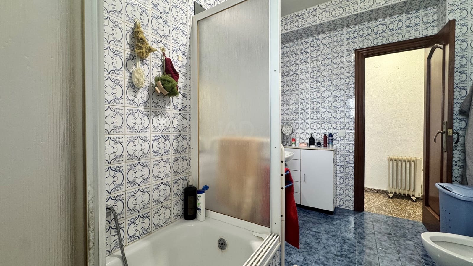 4 bedroom Penthouse for sale in Alicante / Alacant city with garage - € 223,000 (Ref: 9990949)