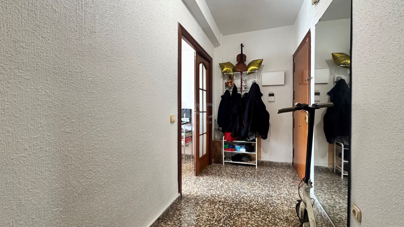 4 bedroom Penthouse for sale in Alicante / Alacant city with garage - € 223,000 (Ref: 9990949)