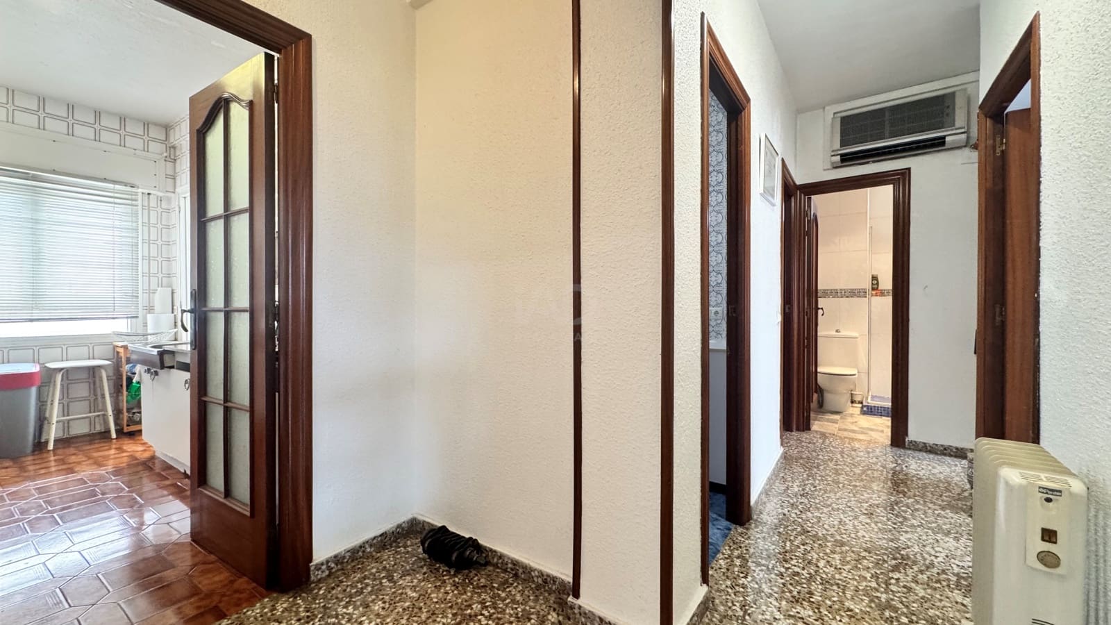 4 bedroom Penthouse for sale in Alicante / Alacant city with garage - € 223,000 (Ref: 9990949)