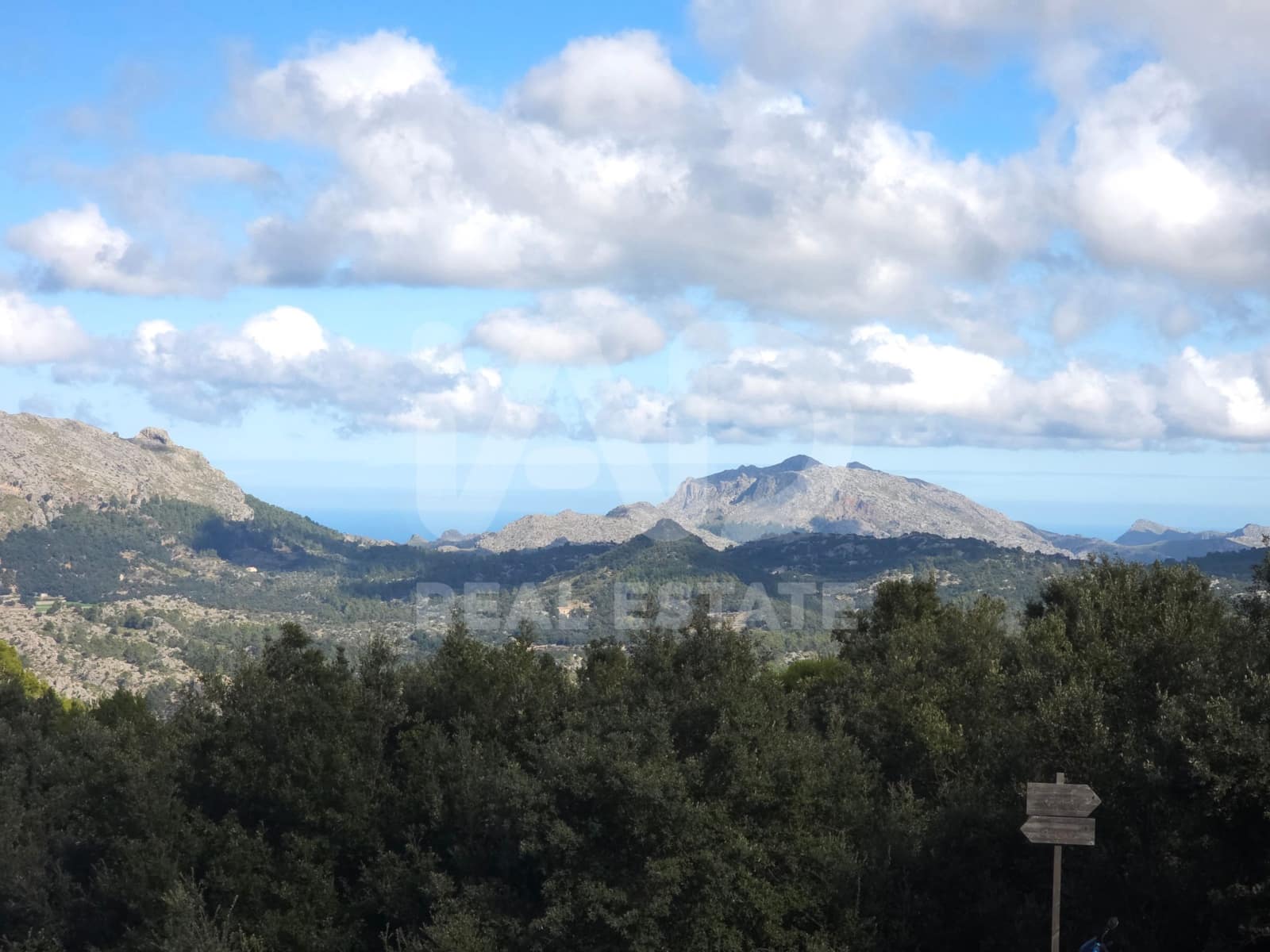 Terreno/Finca Rústica en Escorca en venta - 98.000 € (Ref: 9990952)