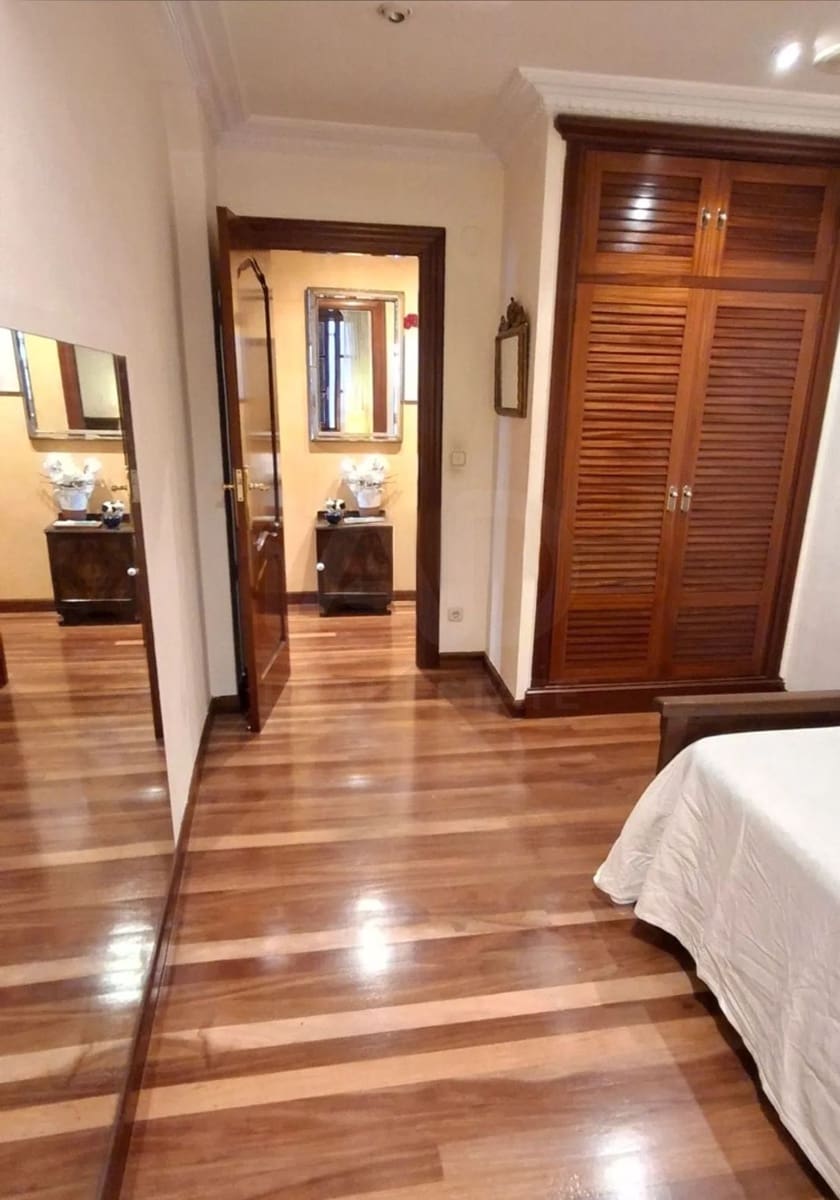 3 sovrum Lägenhet till salu i Vitoria-Gasteiz - 335 000 € (Ref: 9990953)