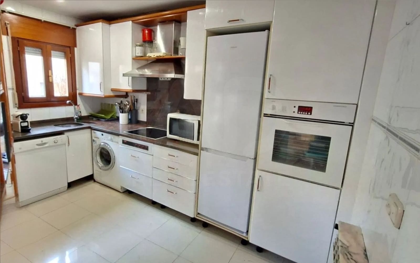 3 sovrum Lägenhet till salu i Vitoria-Gasteiz - 335 000 € (Ref: 9990953)