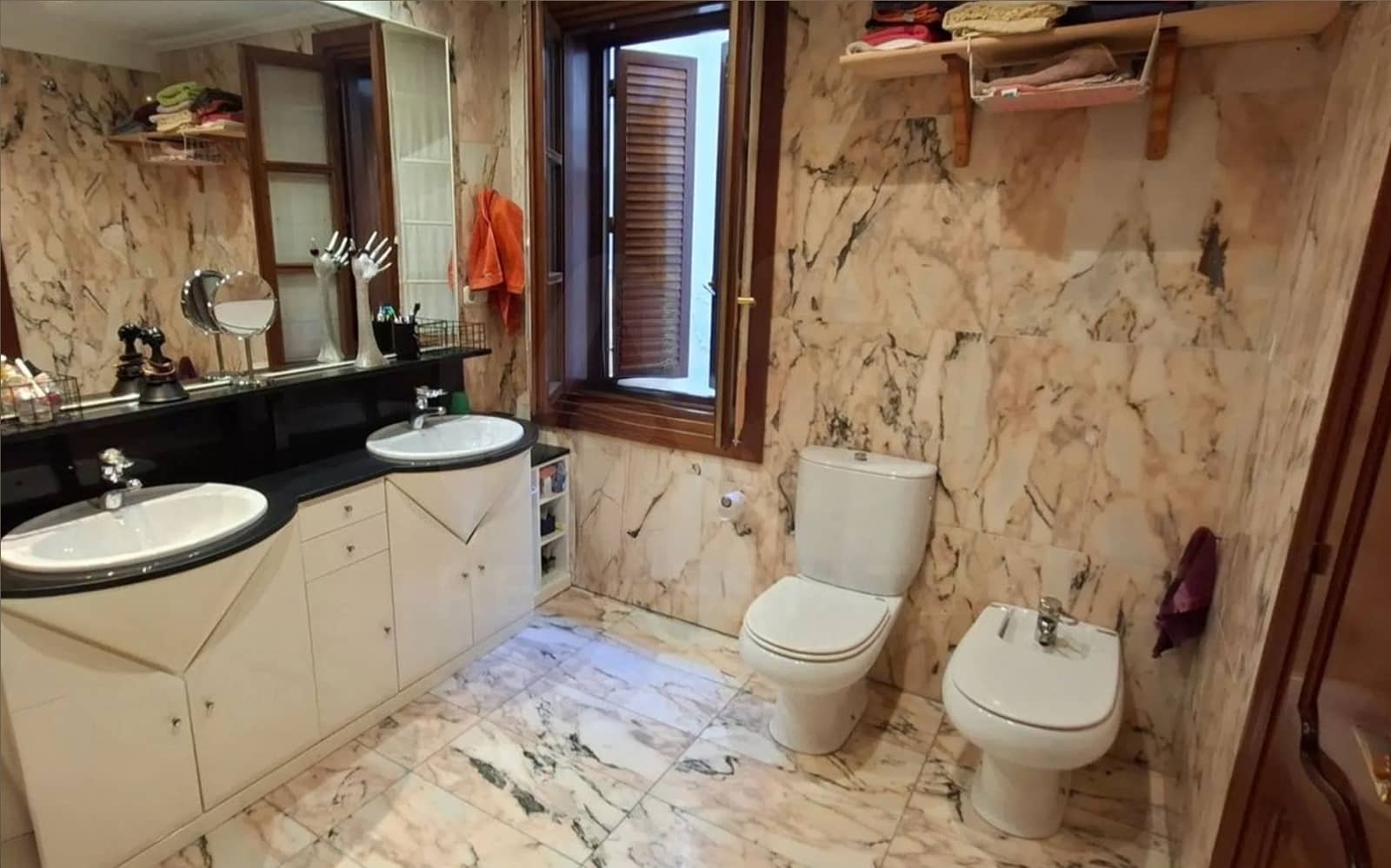 3 sovrum Lägenhet till salu i Vitoria-Gasteiz - 335 000 € (Ref: 9990953)
