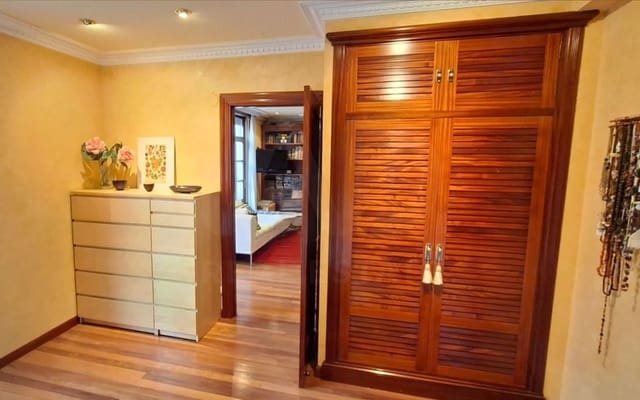 3 chambre Appartement à vendre à Vitoria-Gasteiz - 335 000 € (Ref: 9990953)