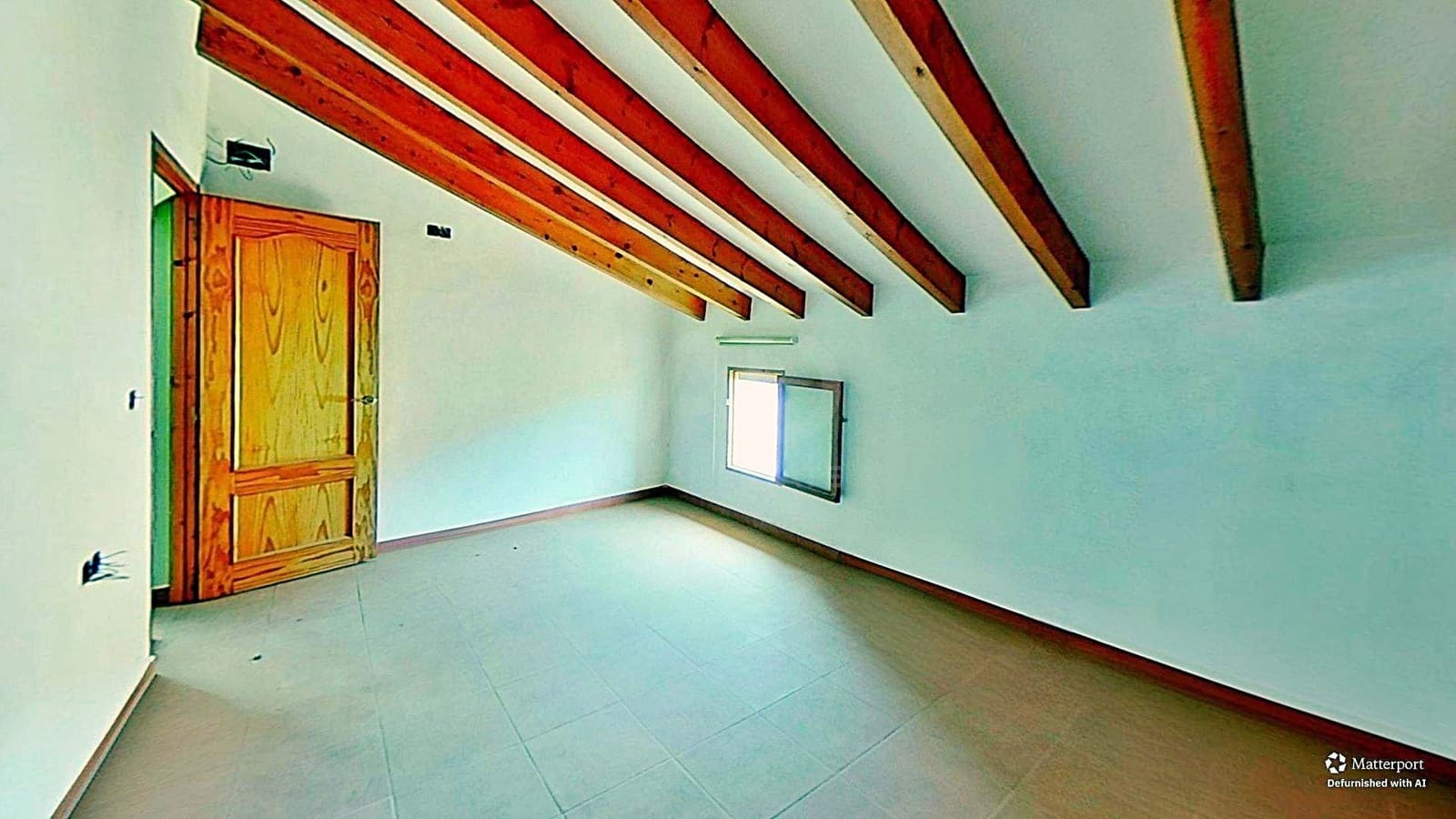 5 slaapkamer Huis te koop in Jijona / Xixona - € 76.000 (Ref: 9990954)