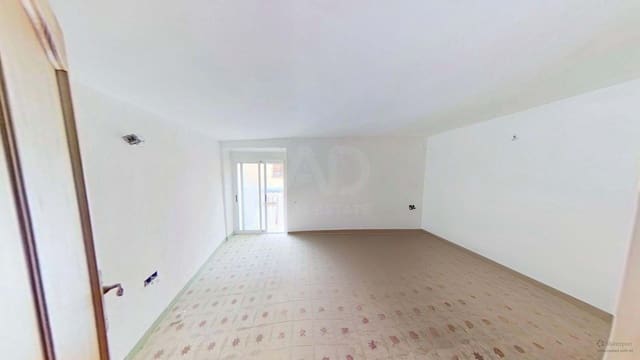 5 slaapkamer Huis te koop in Jijona / Xixona - € 76.000 (Ref: 9990954)