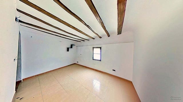 5 slaapkamer Huis te koop in Jijona / Xixona - € 76.000 (Ref: 9990954)