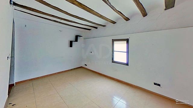 5 slaapkamer Huis te koop in Jijona / Xixona - € 76.000 (Ref: 9990954)
