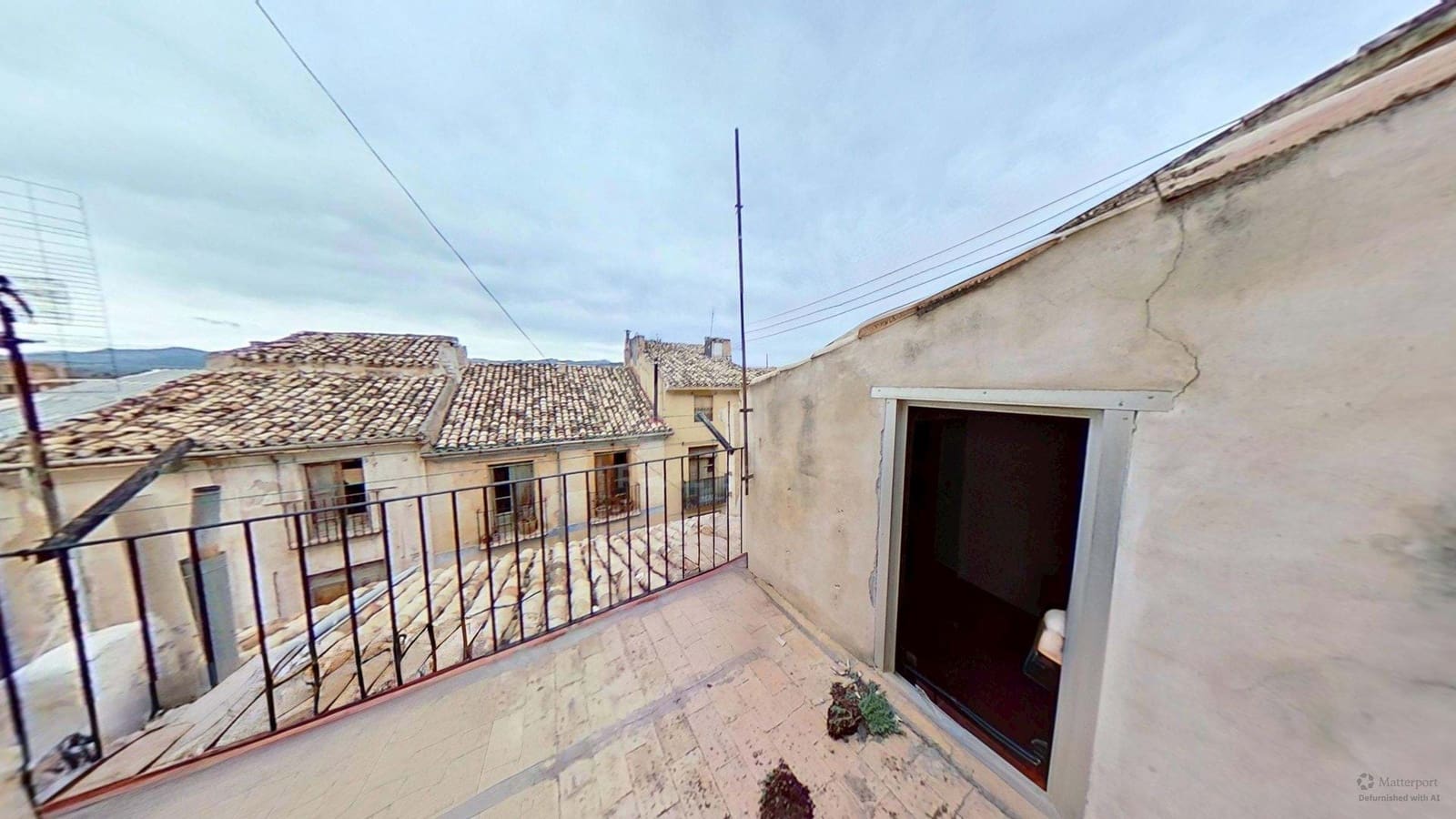 5 slaapkamer Huis te koop in Jijona / Xixona - € 76.000 (Ref: 9990954)