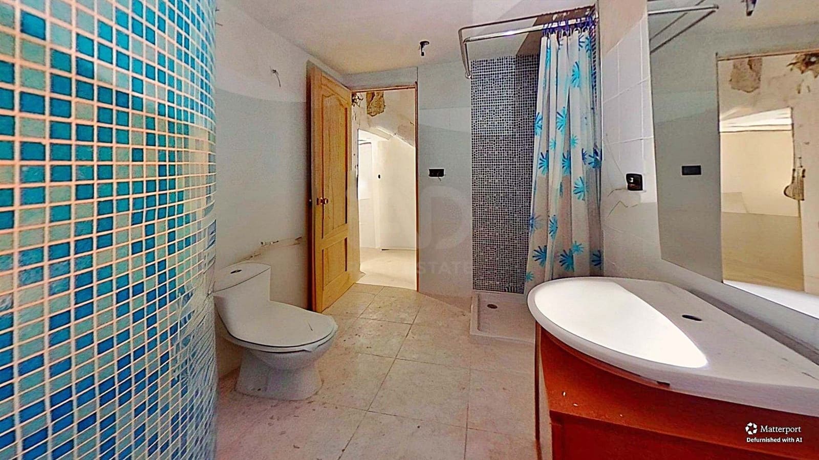5 slaapkamer Huis te koop in Jijona / Xixona - € 76.000 (Ref: 9990954)