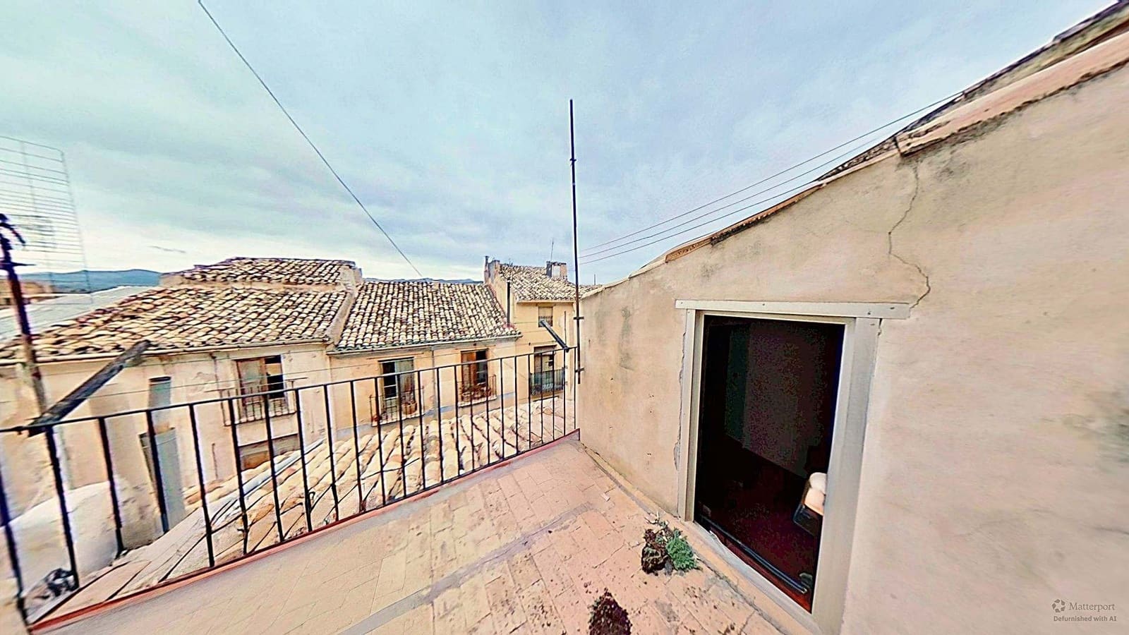 5 slaapkamer Huis te koop in Jijona / Xixona - € 76.000 (Ref: 9990954)