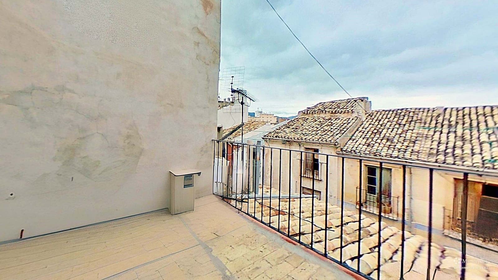 5 slaapkamer Huis te koop in Jijona / Xixona - € 76.000 (Ref: 9990954)