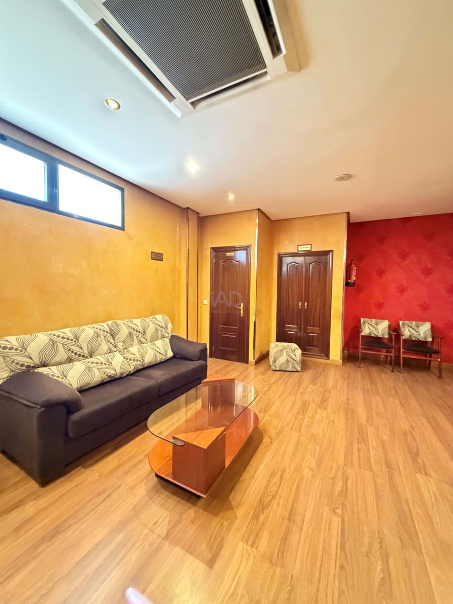 Komercyjne na sprzedaż w Miasto Valladolid - 650 000 € (Ref: 9990955)