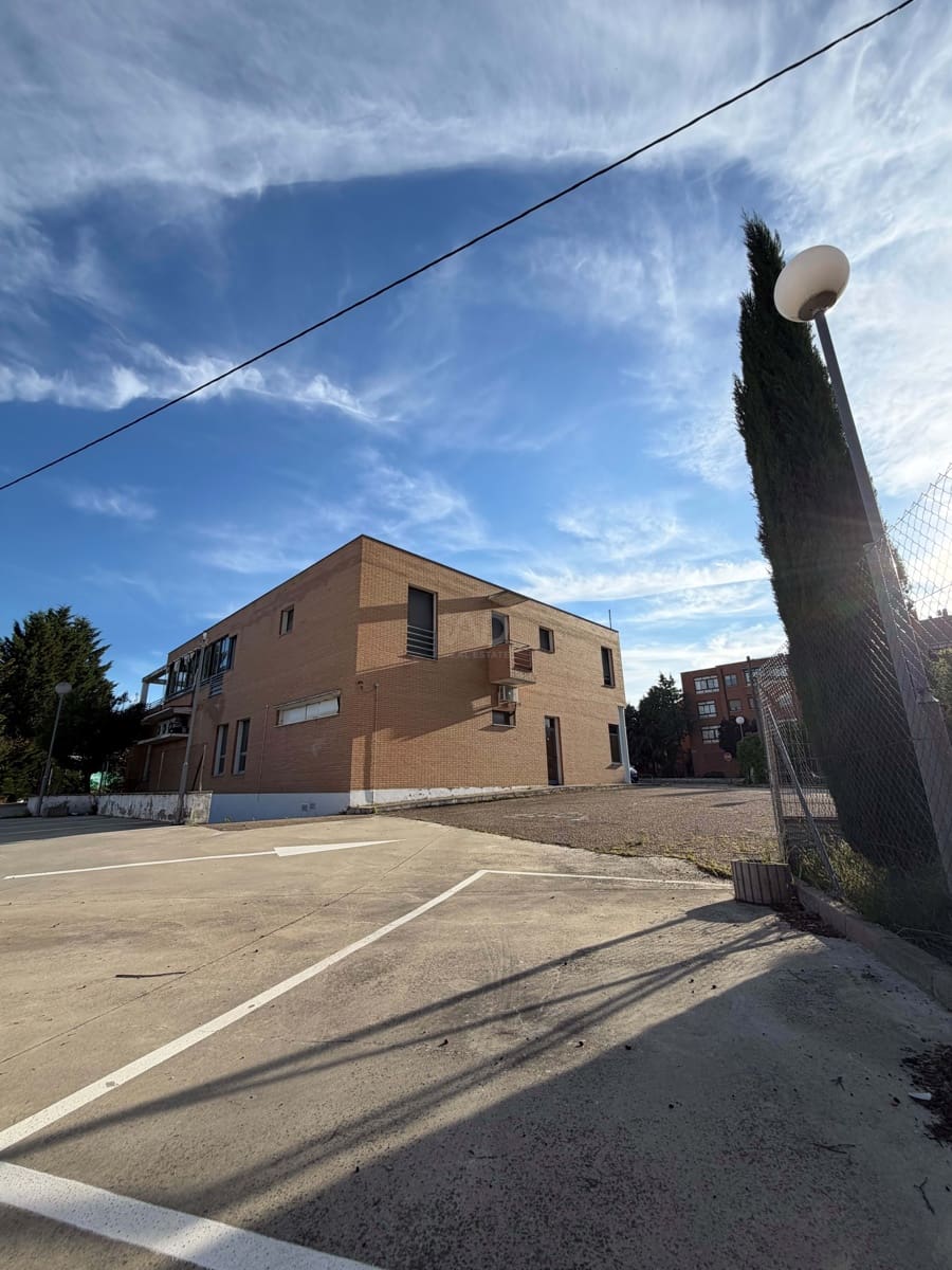 Komercyjne na sprzedaż w Miasto Valladolid - 650 000 € (Ref: 9990955)