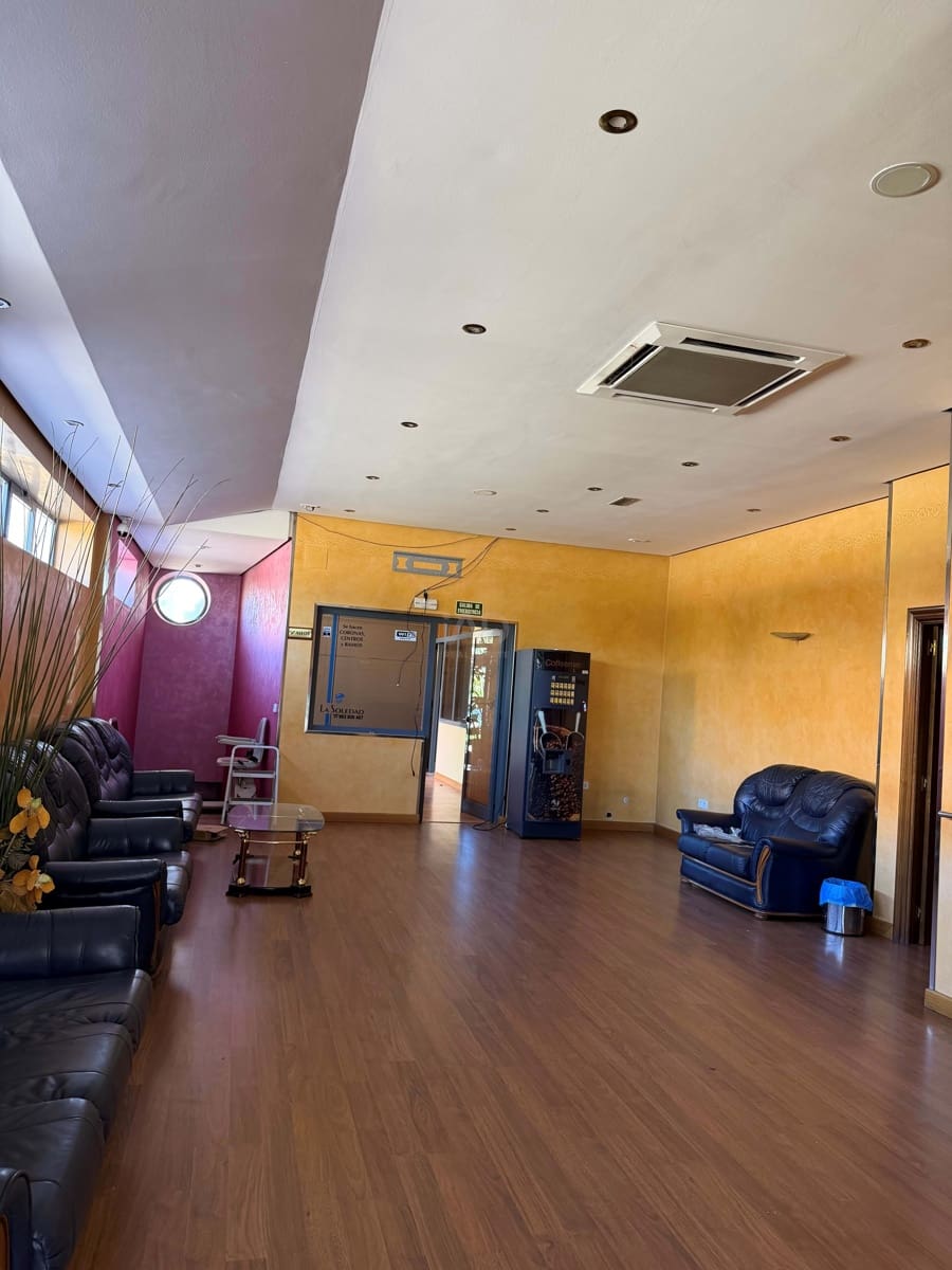 Komercyjne na sprzedaż w Miasto Valladolid - 650 000 € (Ref: 9990955)
