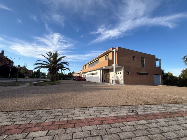 Komercyjne na sprzedaż w Miasto Valladolid - 650 000 € (Ref: 9990955)