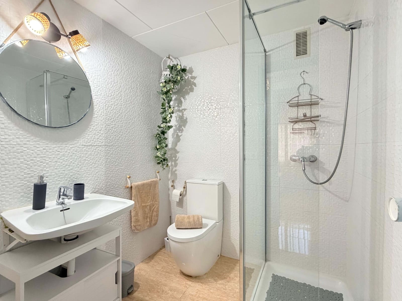 3 sovrum Lägenhet till salu i Valencia stad med garage - 178 000 € (Ref: 9990957)