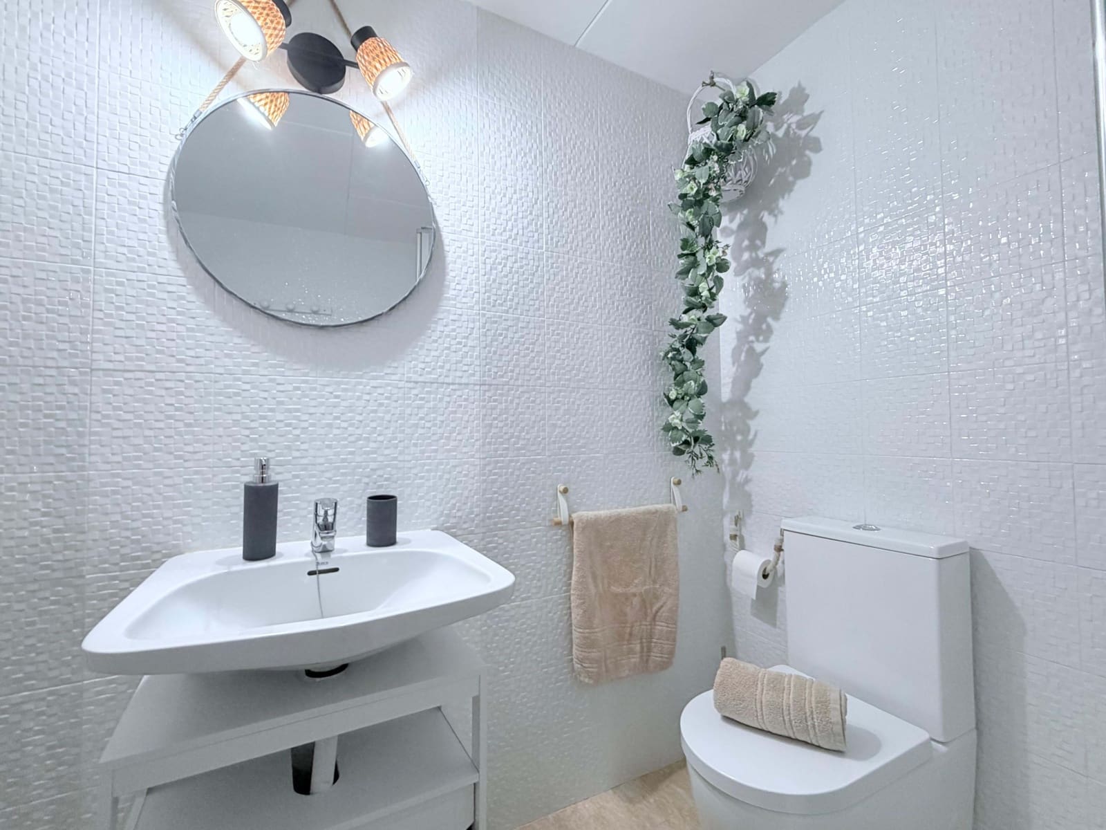 3 sovrum Lägenhet till salu i Valencia stad med garage - 178 000 € (Ref: 9990957)